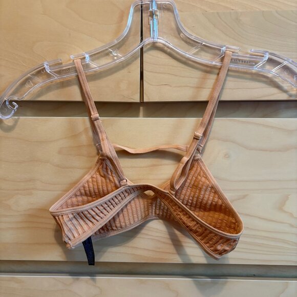 NWOT Out from Under Urban Outfitters Seamless Nude Bralette, Size: XS-S - Picture 2 of 3